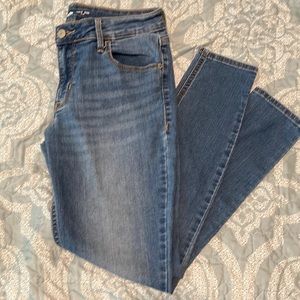 Old Navy Super Skinny Ankle Jean Size 4